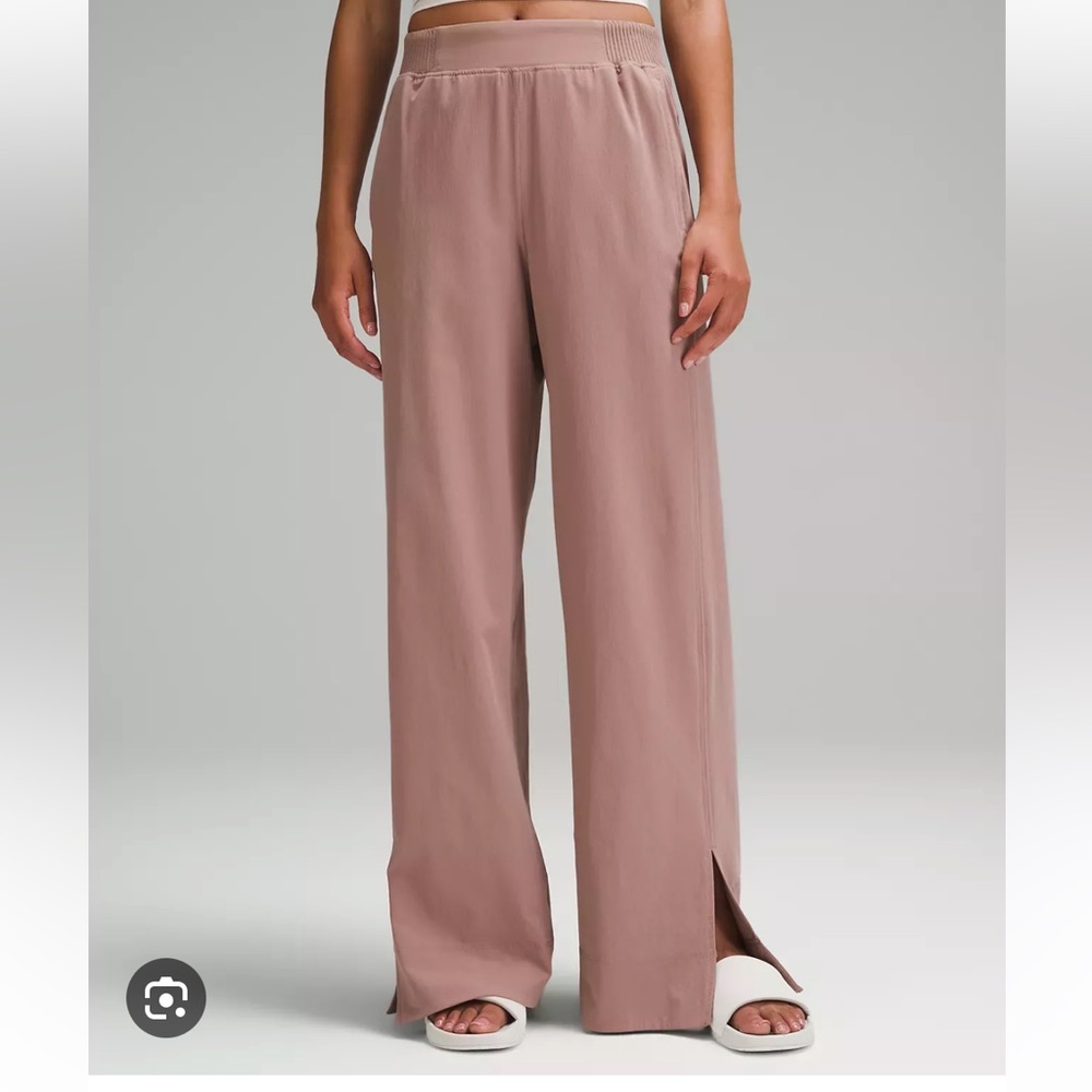 Lululemon Stretch Woven Wide Leg High-Rise pant